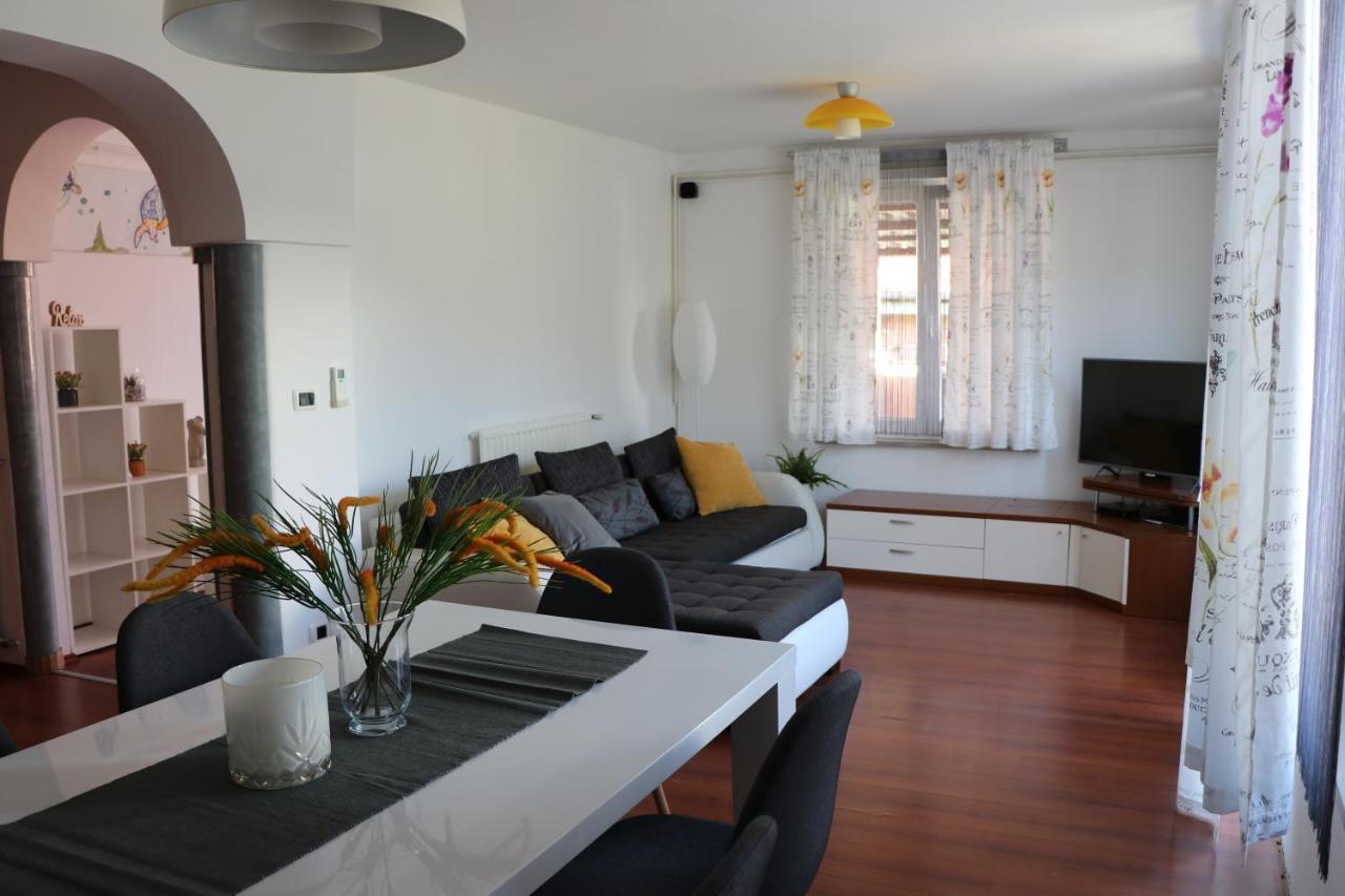 Nona Lili apartment Izola Esterno foto